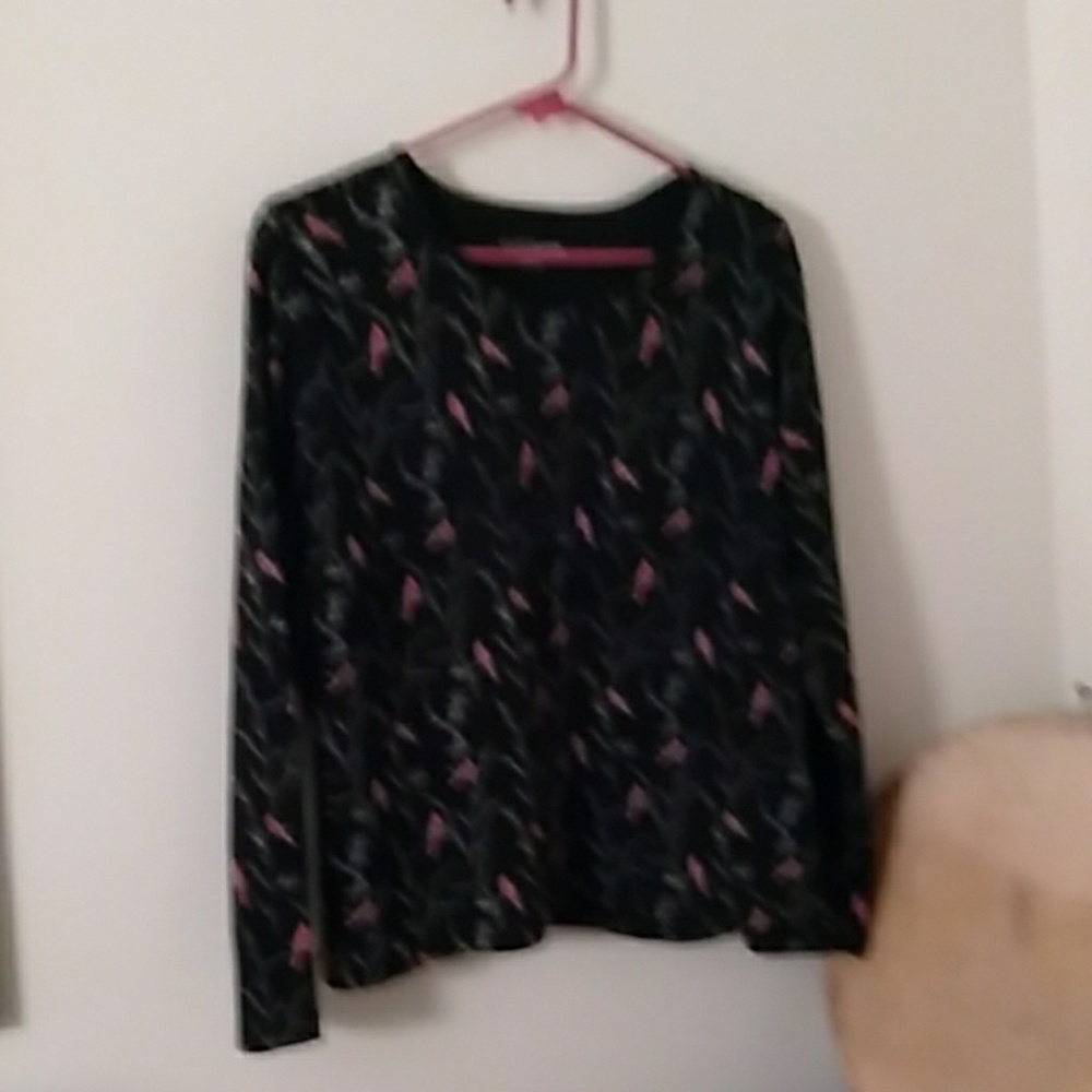 Long-sleeved T-shirt